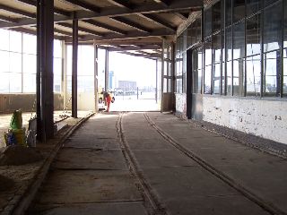 Spoorrail door hal begane grond, 2005