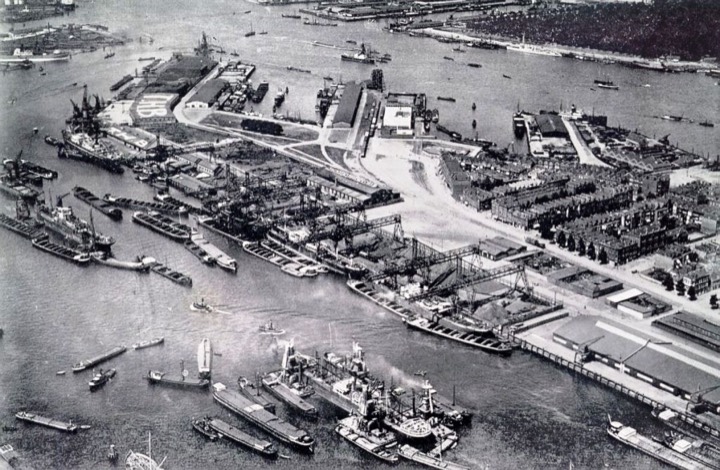 Thomsen's Havenbedrijf aan de Maashaven, 1924